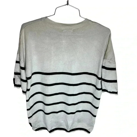 NEW Fashionable Striped Sweater , Sz M - Picture 3 of 4